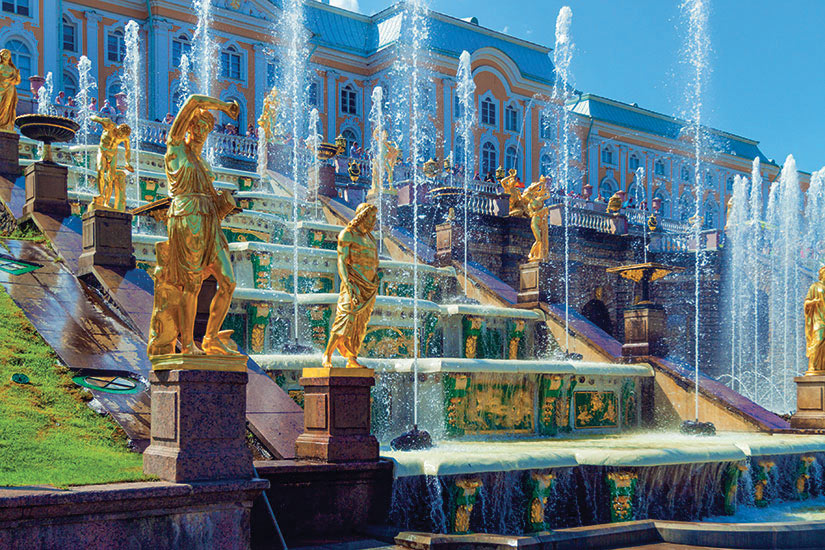 image Russie Saint Petersbourg Palais Peterhof Fontaines  fo
